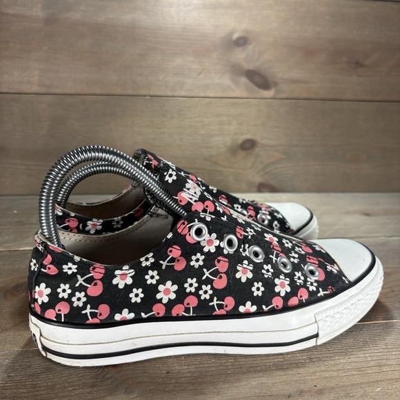 converse all star chuck taylor womens size 6 shoes black pink cherry floral - Picture 2 of 9